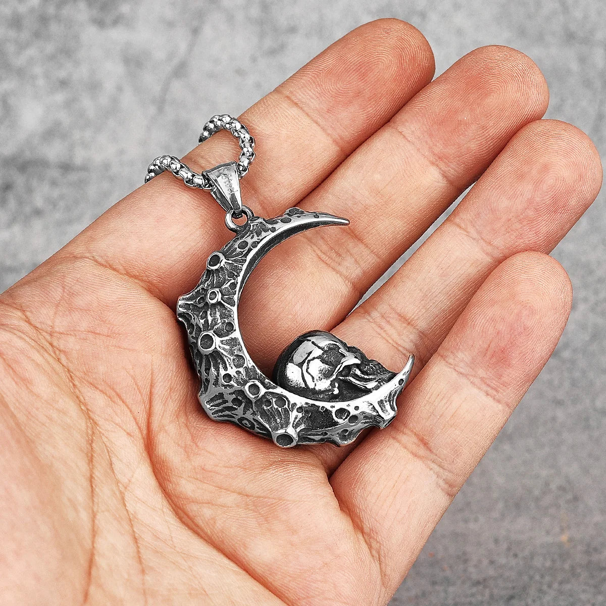 Moon Skull Stainless Steel Men Necklaces Pendants Chain Gothic Punk Unique for Boyfriend Male Jewelry Creativity Gift Wholesale