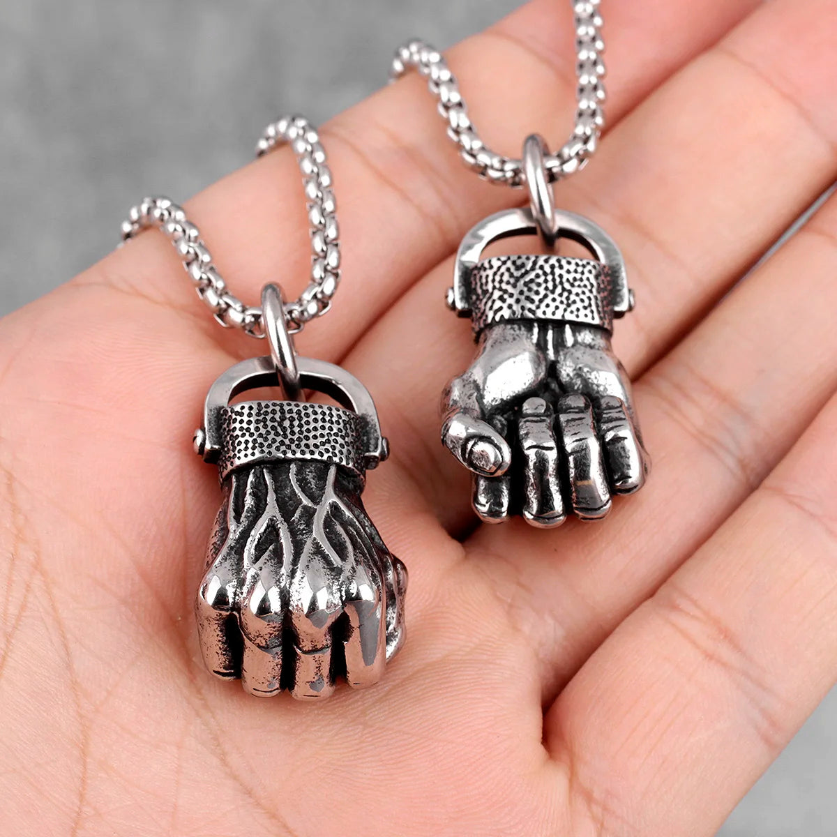 Anger Fist Fitness Long Men Necklaces Pendants Chain Punk for Boyfriend Male Stainless Steel Jewelry Creativity Gift Wholesale