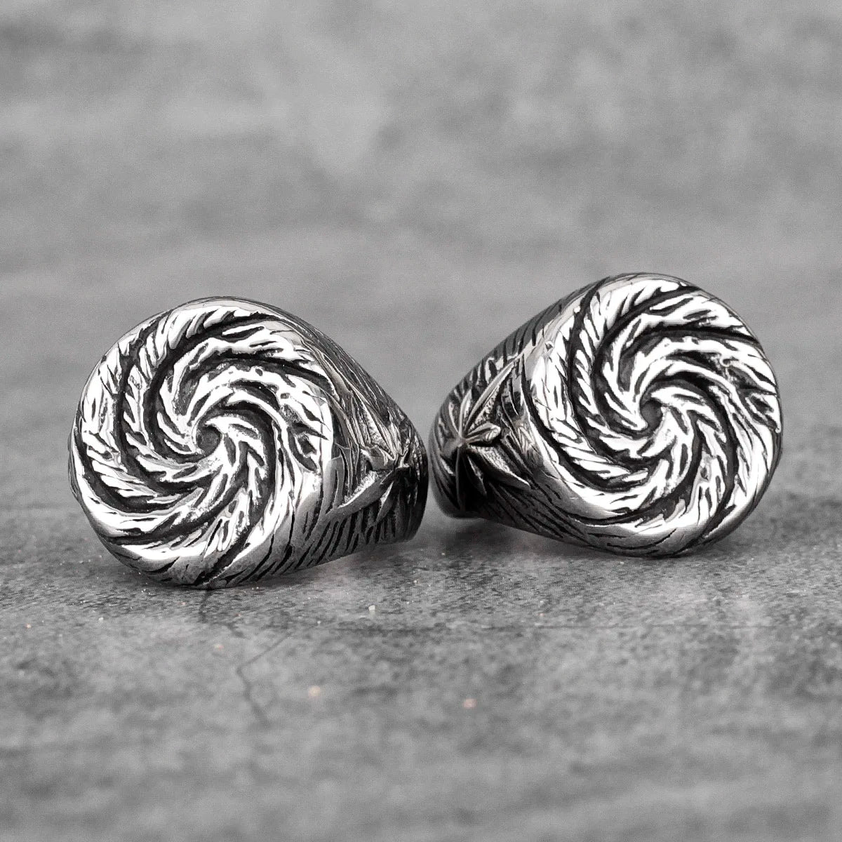 PENDRA Hole Swirl Boyfriend Steel Ring