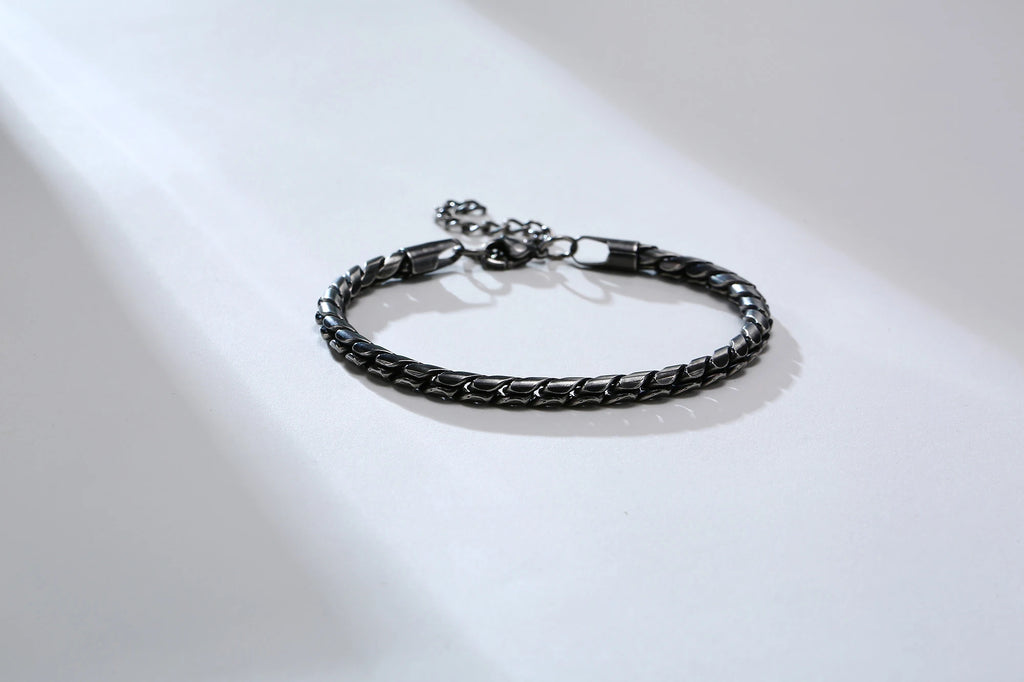 PENDRA Dragon Bone Bracelet