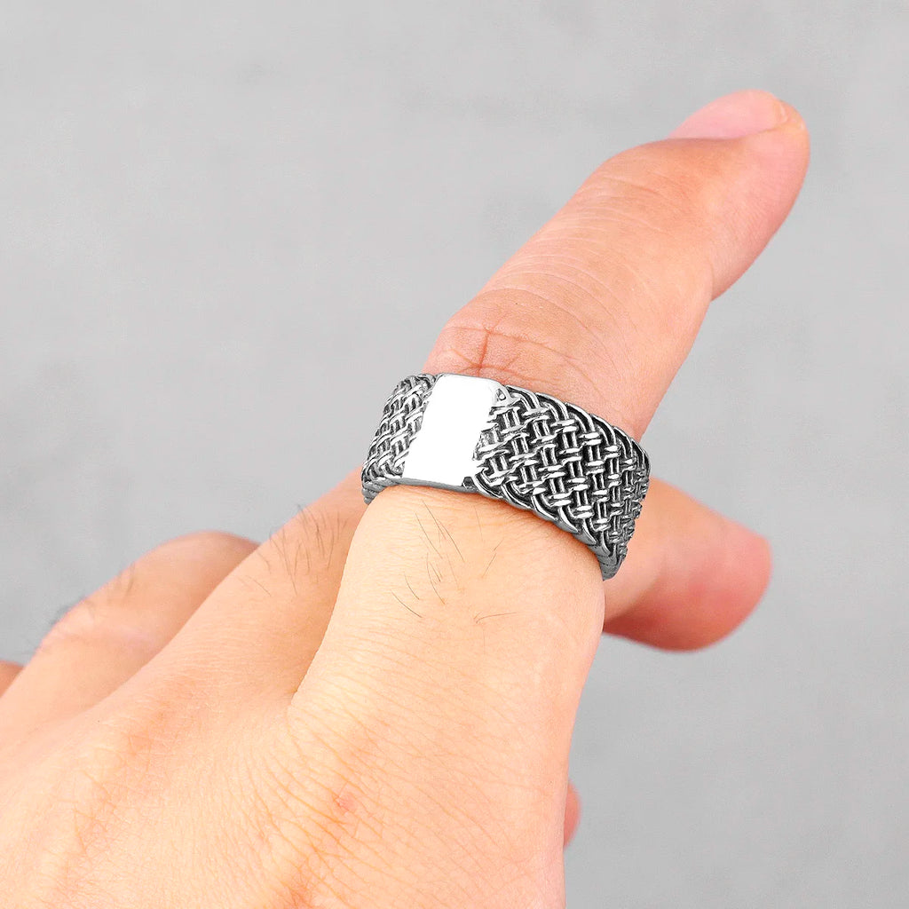 PENDRA Love Interweaving Weave Steel Ring