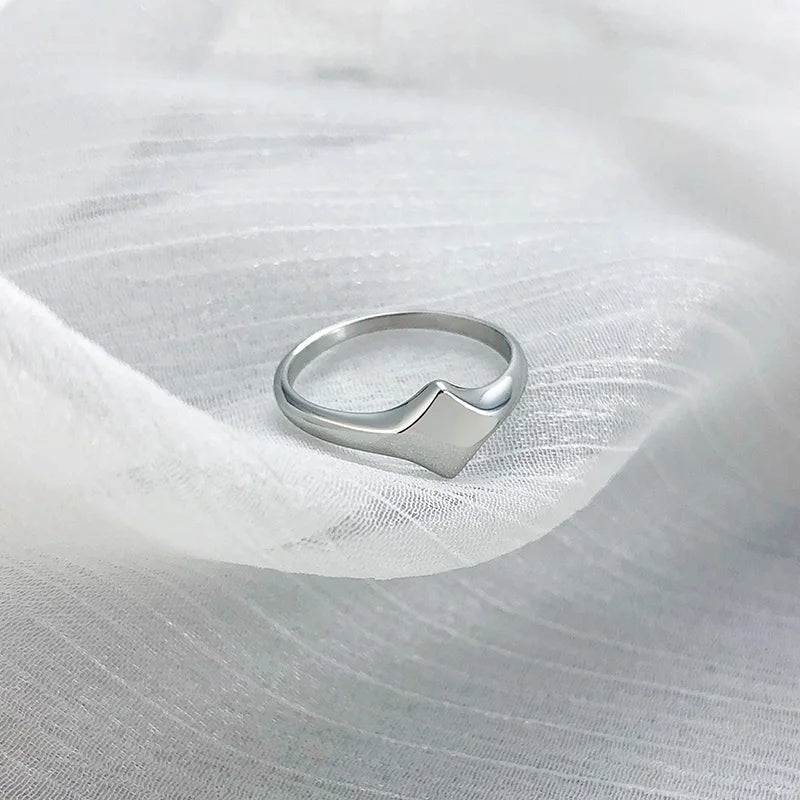 PENDRA Hall's Lotus Elegant Steel Ring