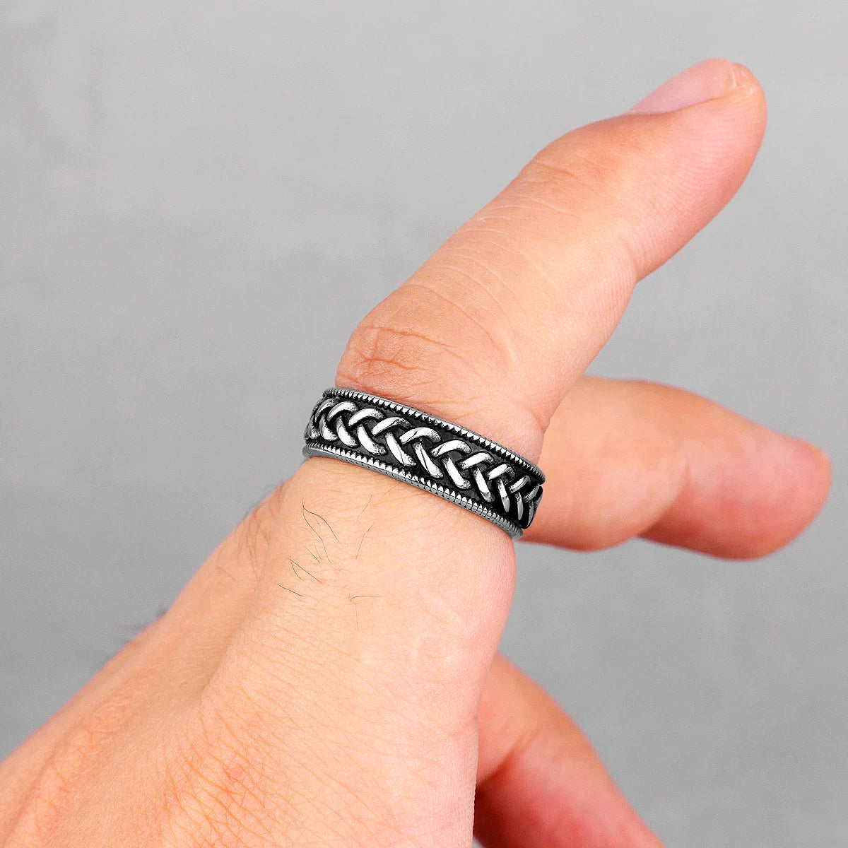 Celtic Knot Viking Symbols Weave Stainless Steel Mens Women Rings Simple Trendy for Boyfriend Jewelry Creativity Gift Wholesale