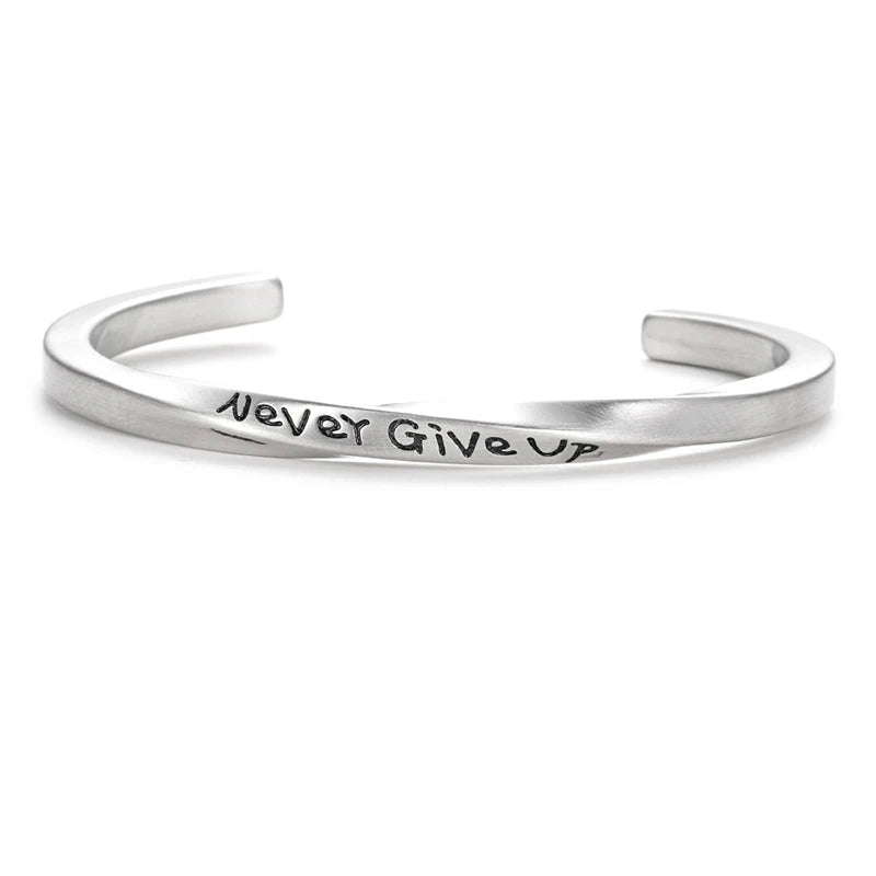 PENDRA Love Adjustable Bracelet