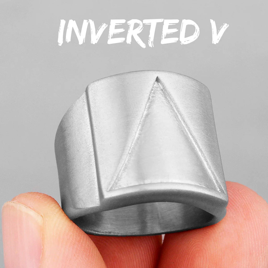 PENDRA Triangle Golden Boyfriend Steel Ring