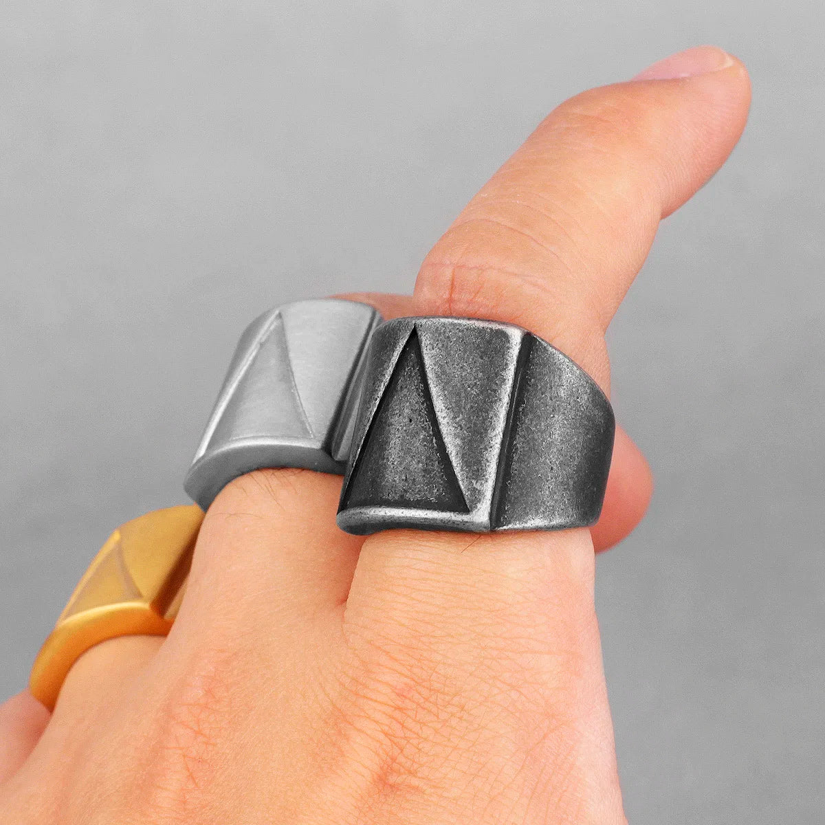 PENDRA Triangle Golden Boyfriend Steel Ring