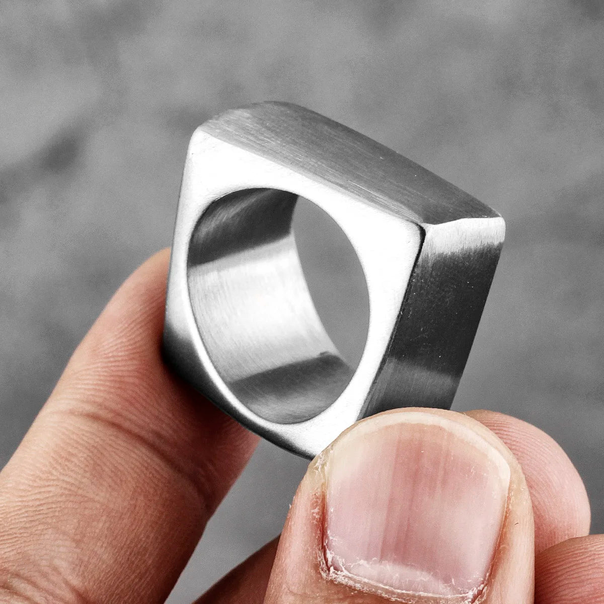 PENDRA Distorted Space Hyperbole Ring