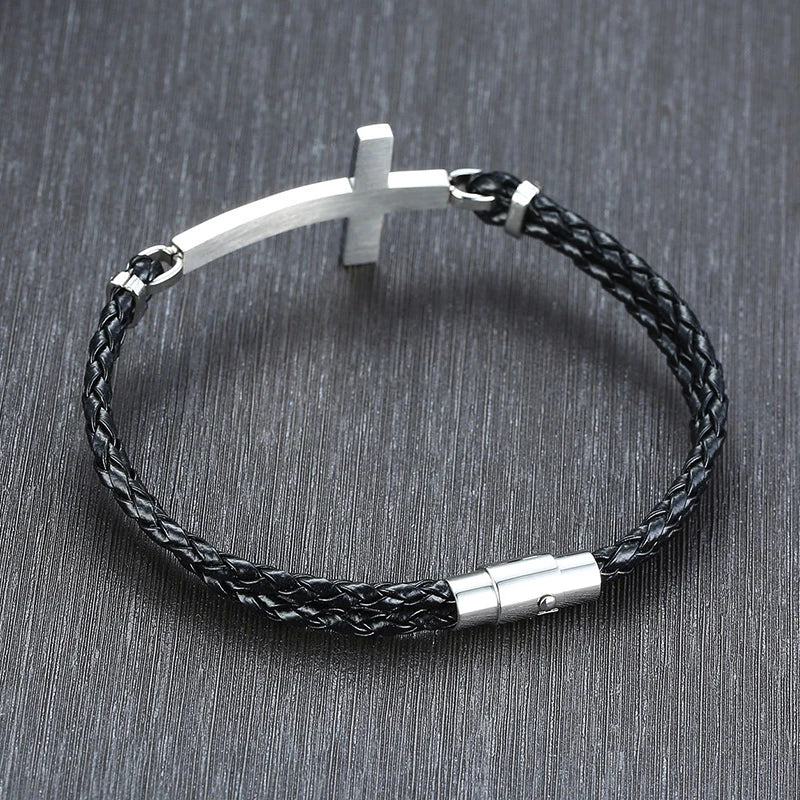 PENDRA Belnora Cross Charm Bracelet