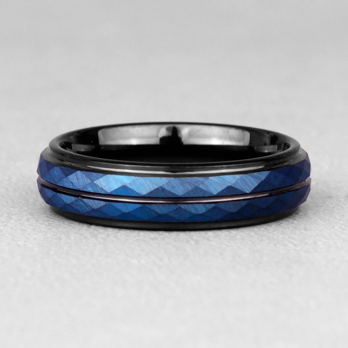 PENDRA Tungsten Rhombus Cut Black Ring