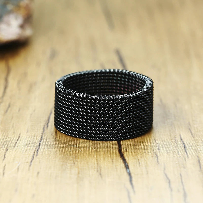 PENDRA Lunmond Mesh Band Ring