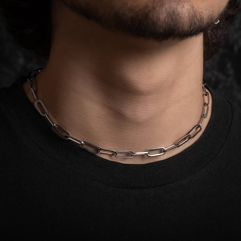 PENDRA Paper Clip Rectangle Pendant Necklace
