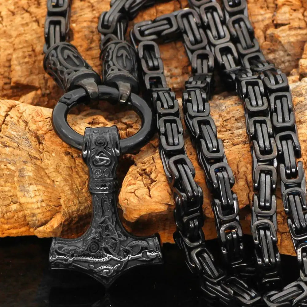 PENDRA Wolf Norse Steel Necklace