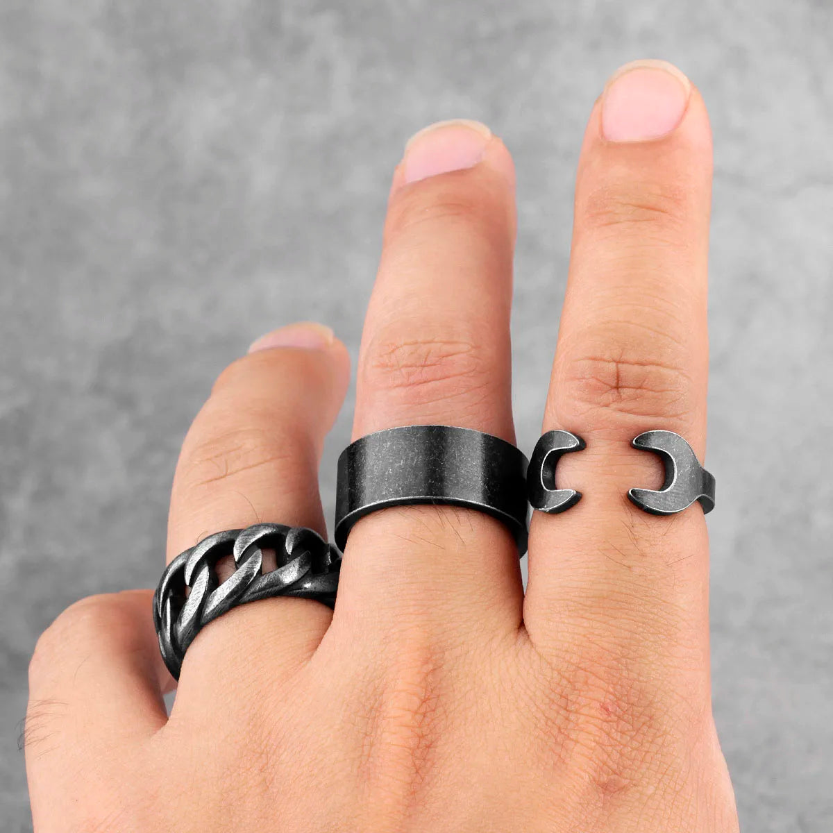PENDRA Old Round Boyfriend Steel Ring