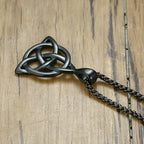 PENDRA Triquetra Knot Irish Pendant Necklace