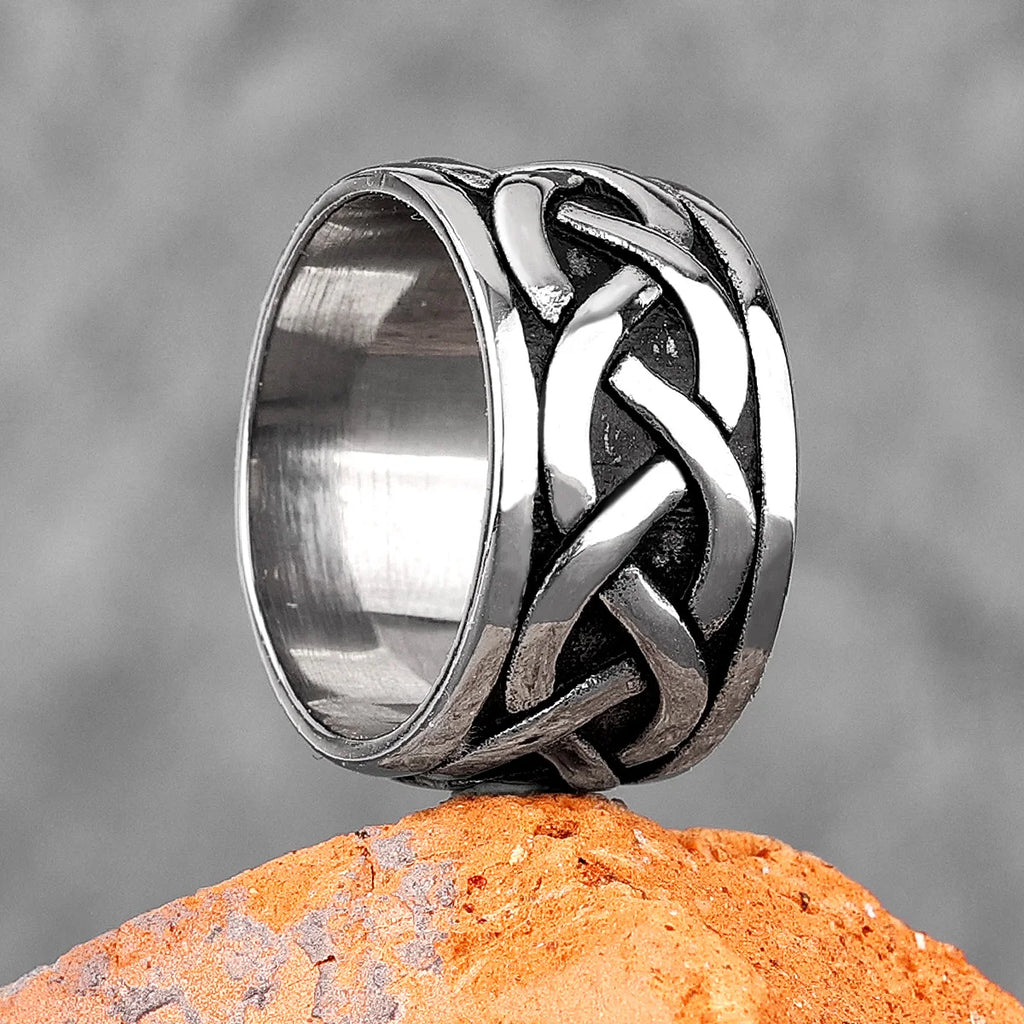 PENDRA Celtic Knot Interweave Ring