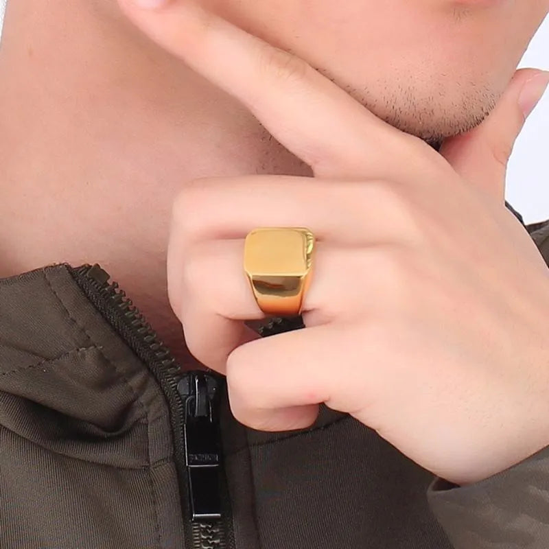PENDRA Ovavara Signet Ring