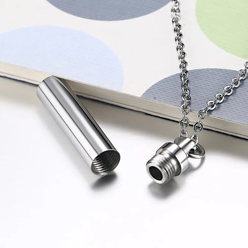 PENDRA Capsule Open Pendant Necklace