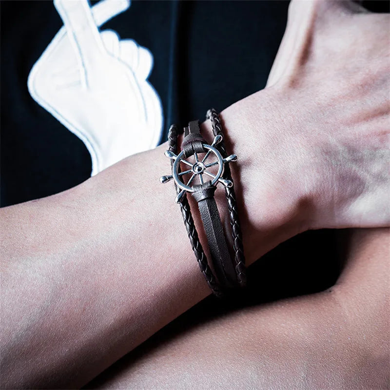 PENDRA Braided Black Bracelet