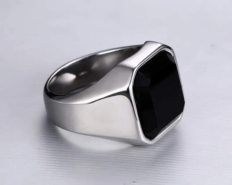 PENDRA Ravquin Signet Ring