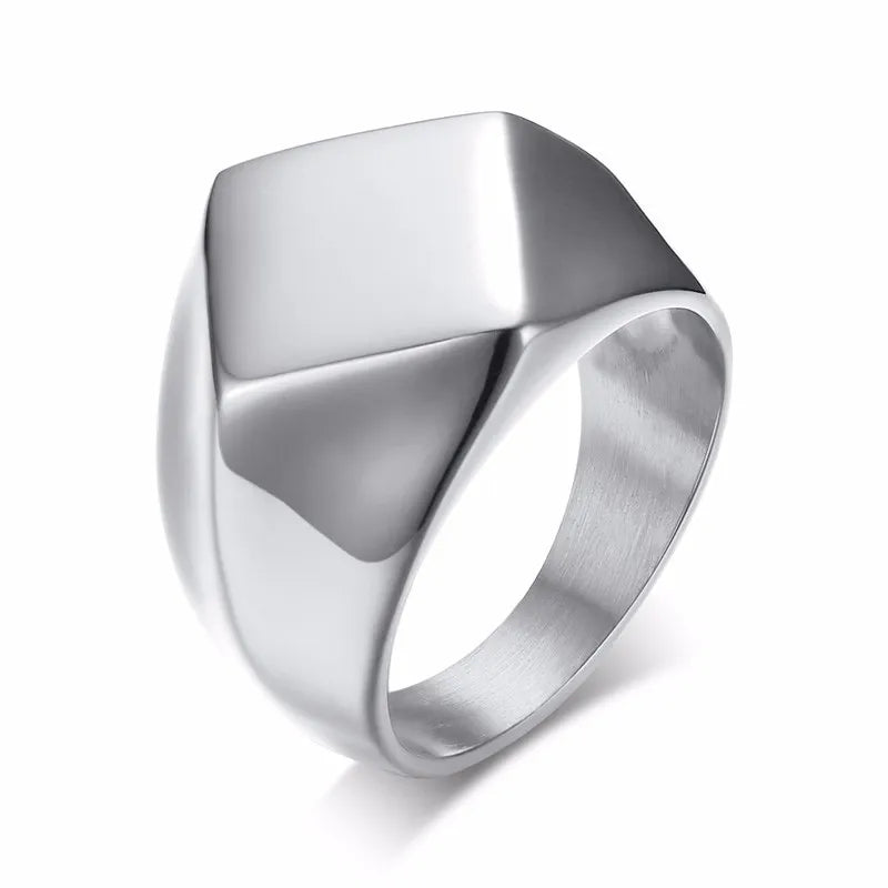 PENDRA Lunlith Signet Ring