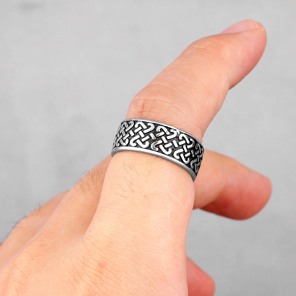 PENDRA Celtic Knot Weave Ring