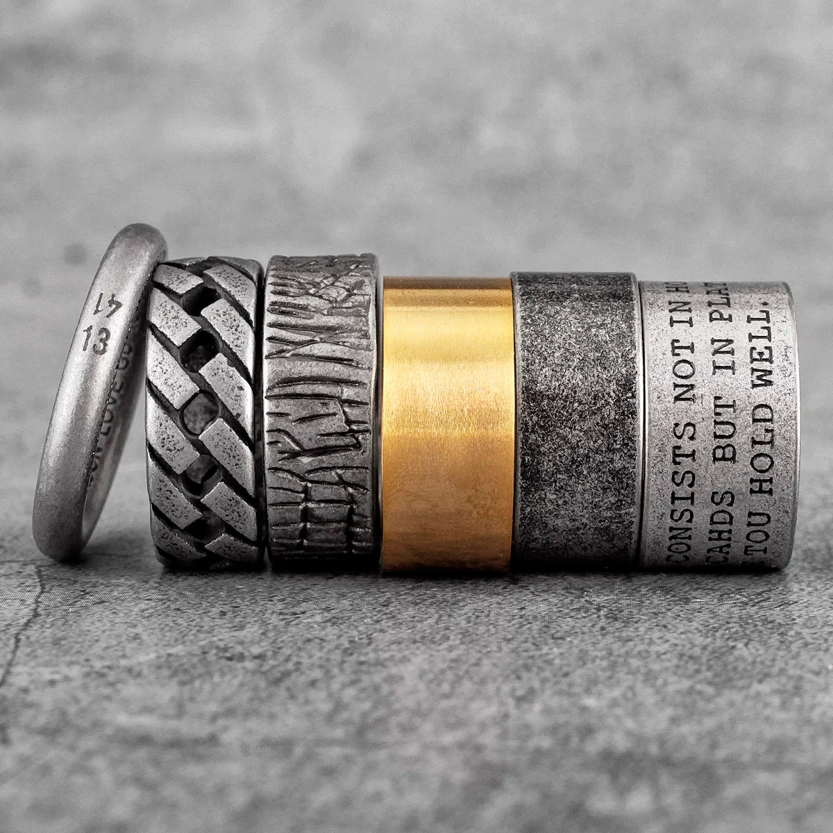 Simple Vintage Black Stainless Steel Mens Womens Rings Charm Trendy For Couple Girl Boyfriend Jewelry Creativity Gift Wholesale