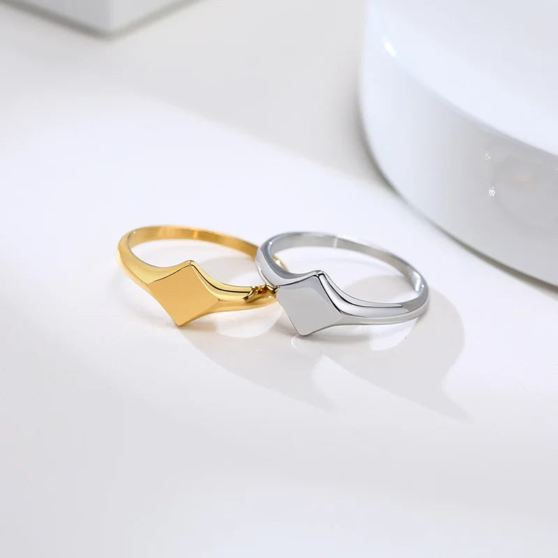PENDRA Hall's Lotus Elegant Steel Ring