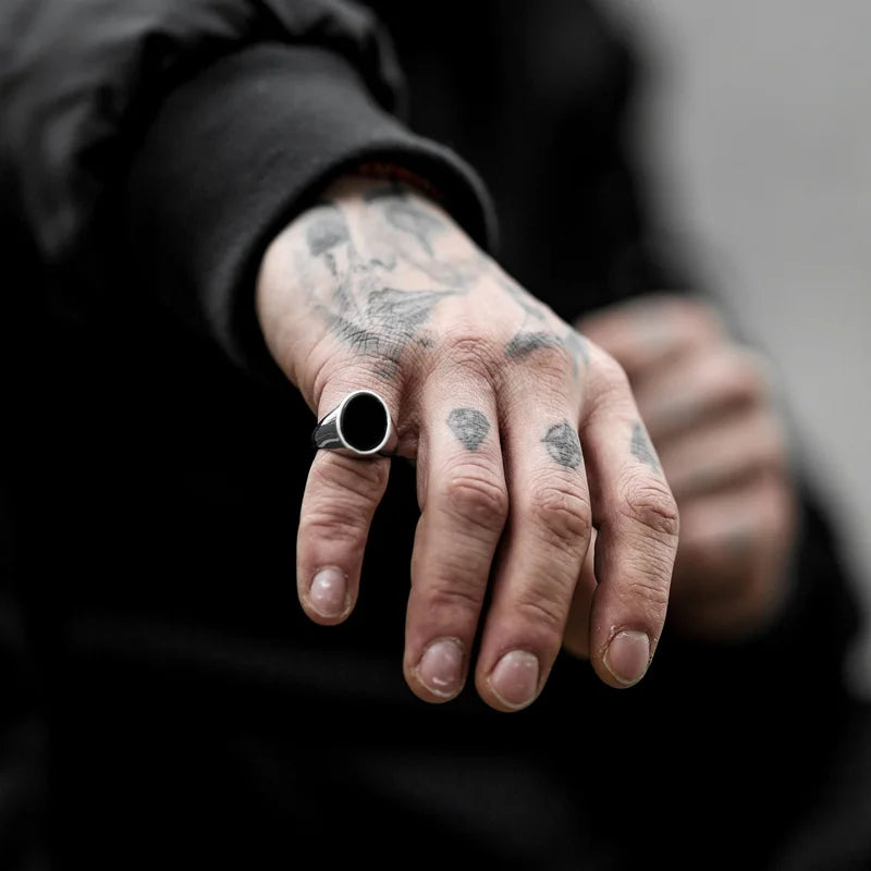 PENDRA Mavlith Signet Ring
