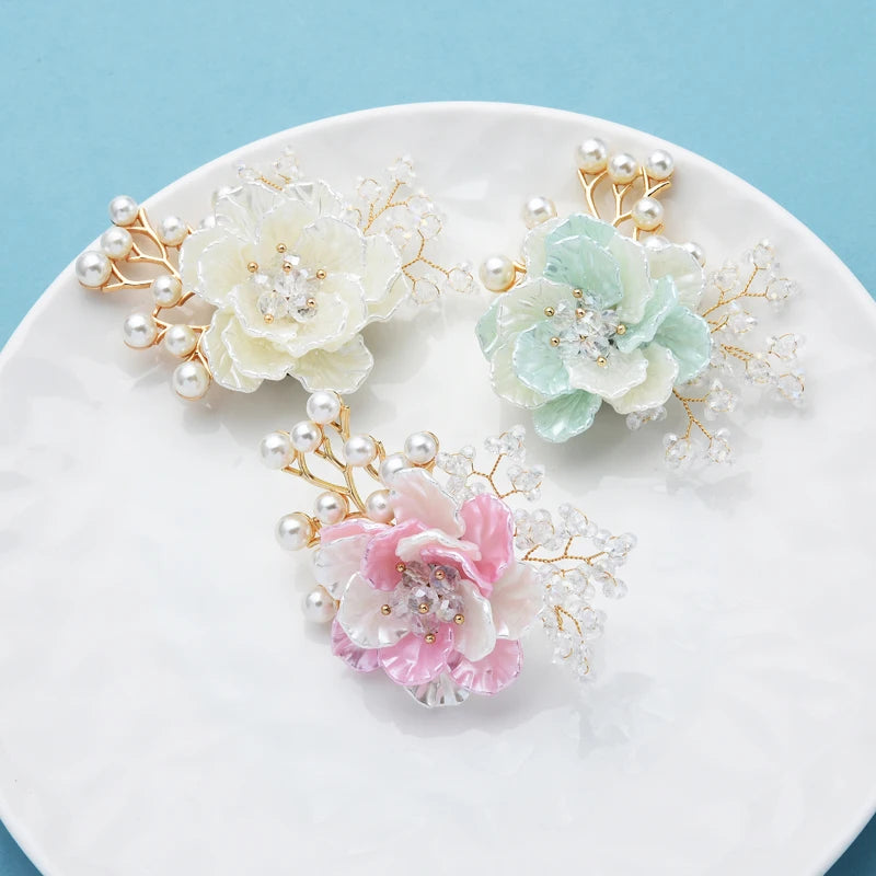 PENDRA Crystelle Handmade Crystal Flower Brooch