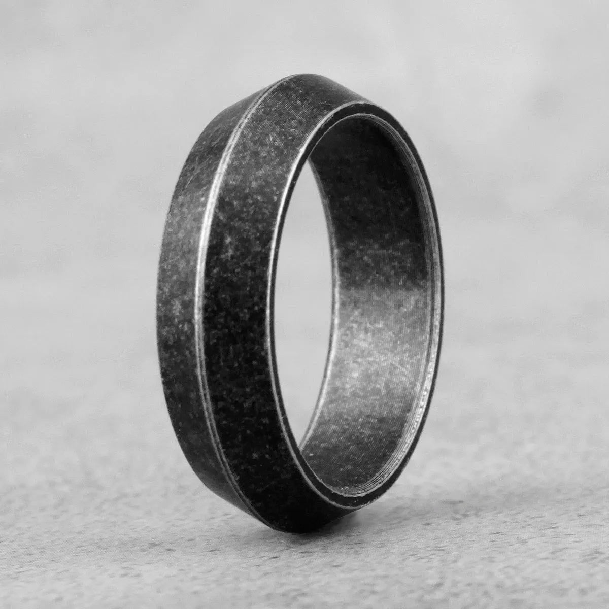 Retro Old Black Triangle Stainless Steel Mens Rings Cool Simple for Couple Lovers Male Biker Jewelry Creativity Gift Wholesale