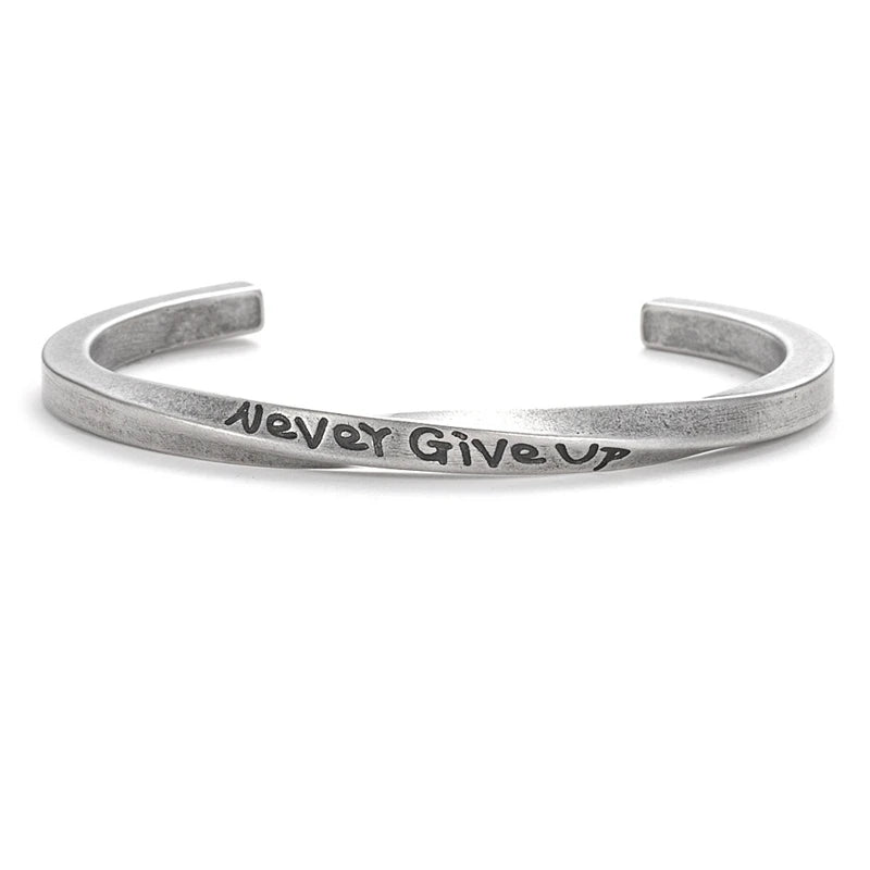 PENDRA Love Adjustable Bracelet