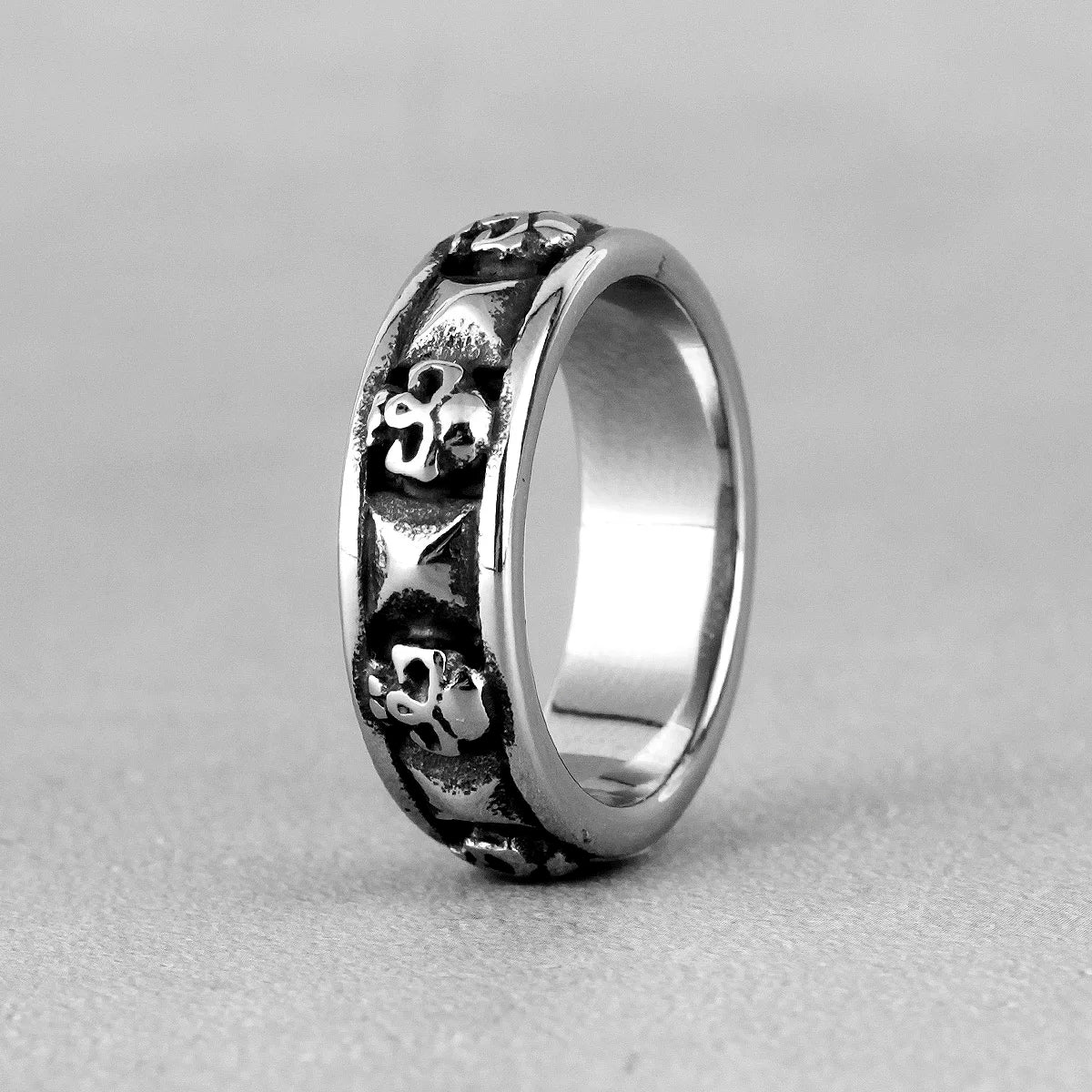 PENDRA Skull Boyfriend Biker Steel Ring