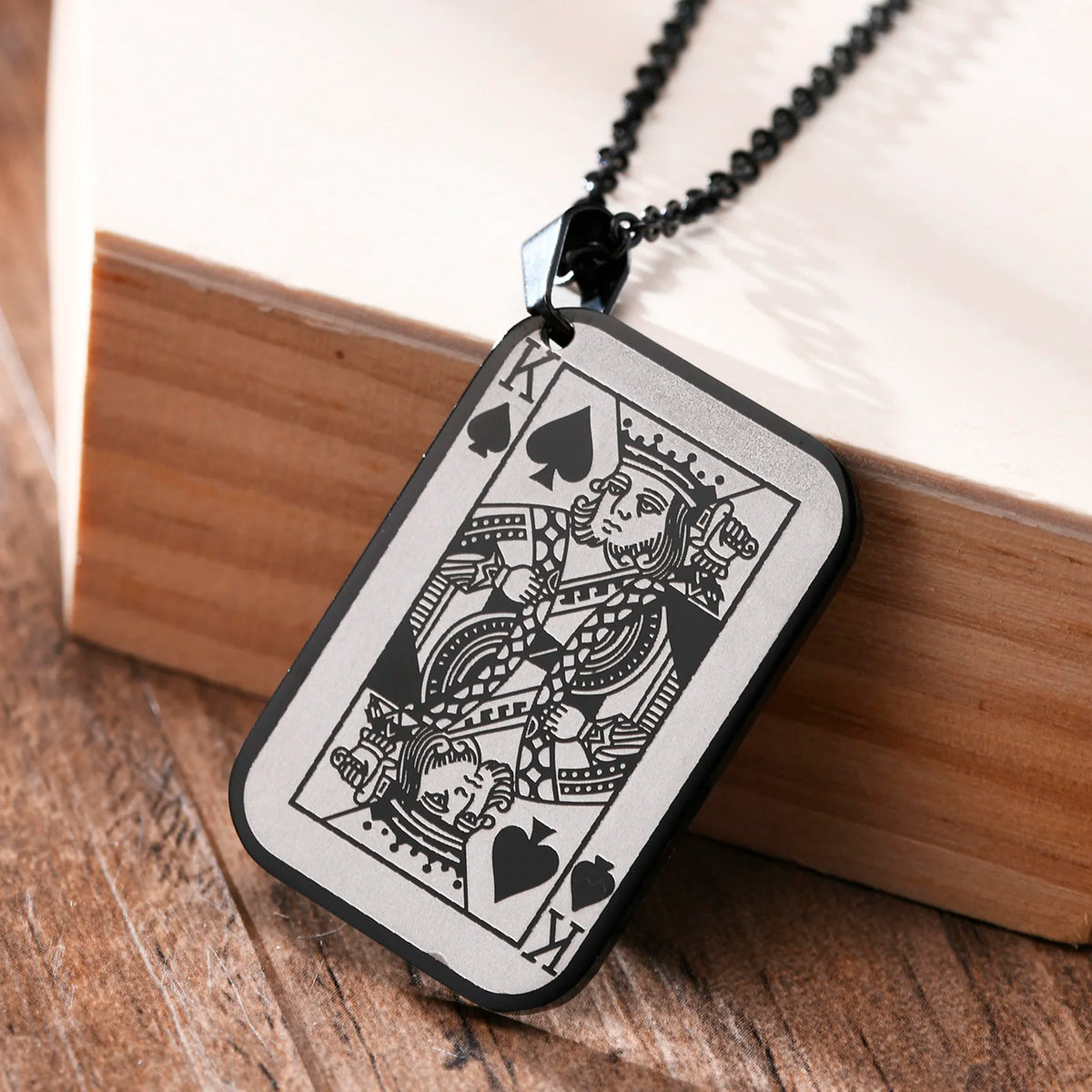 PENDRA King Hearts Pendant Necklace