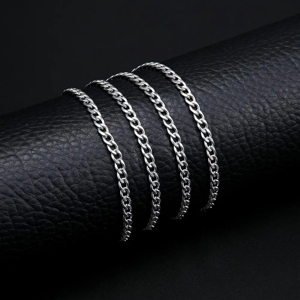 PENDRA Chain Silver Necklace