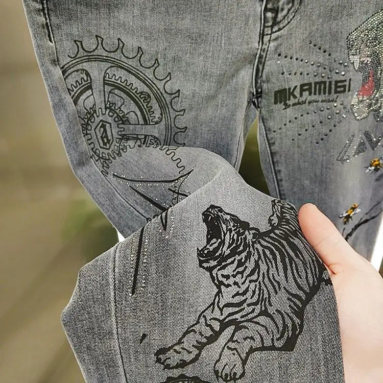 Spring and Autumn 2025 New Men's Jeans Gray Trendy Tiger Head Hot Diamond Printing Slim-fit Small Feet Trousers Men's Clothing