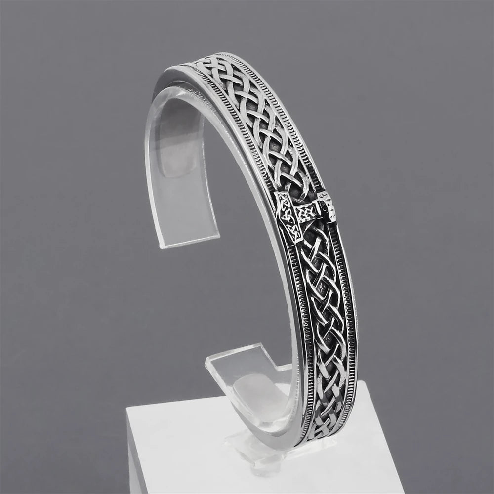 PENDRA Celtic Knot Rune Hammer Bracelet