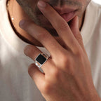 PENDRA Pryvara Signet Ring