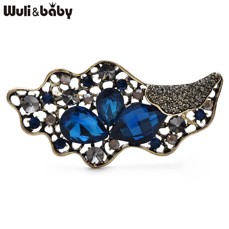 PENDRA Shella Crystal Shell Brooch
