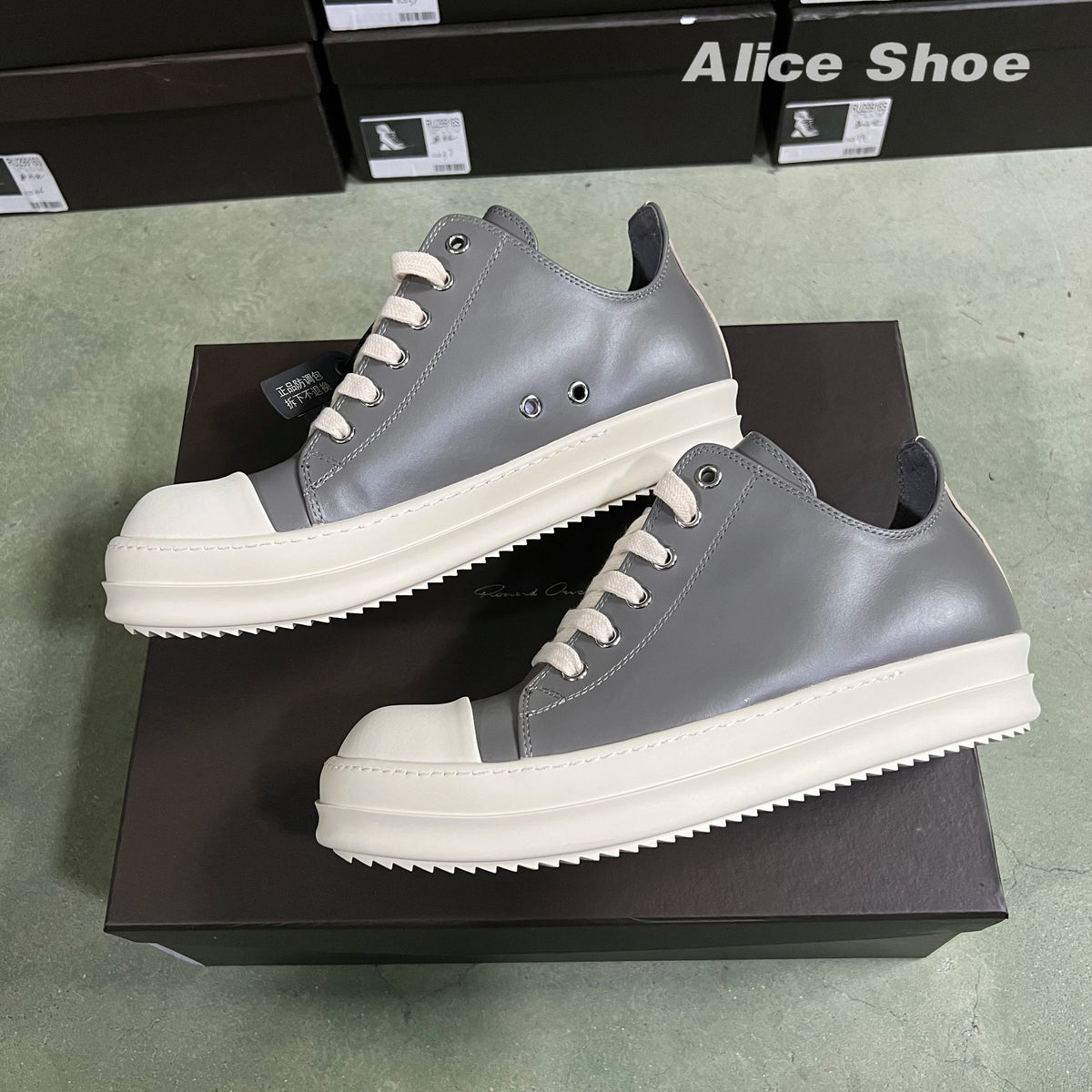 PENDRA Grey Punk Natural Grey Leather Low-Top Thick-Sole Platform Sneakers