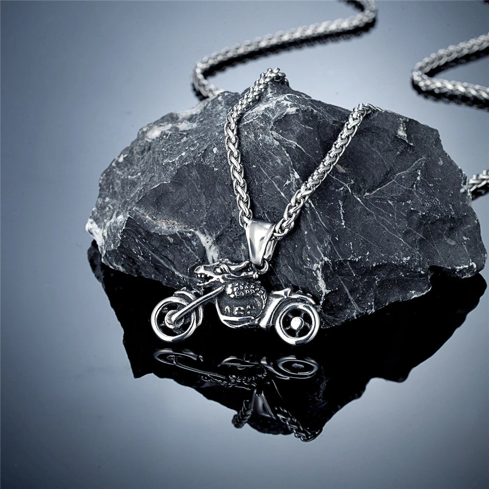 PENDRA Skull Norse Necklace