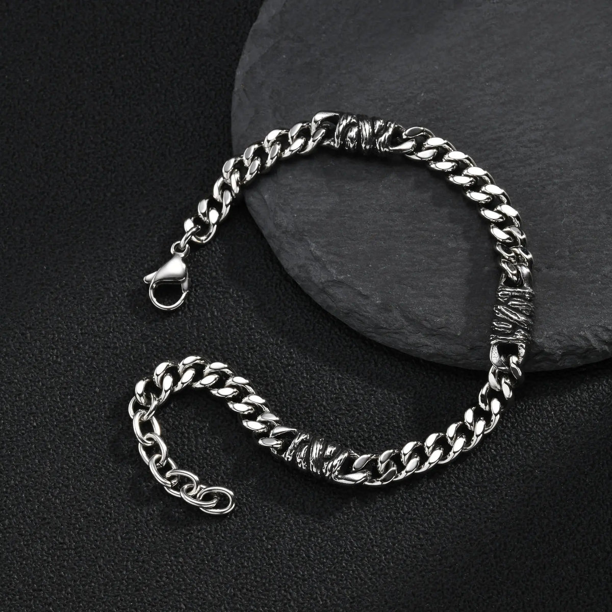 PENDRA Cuban Twisted Link Bracelet