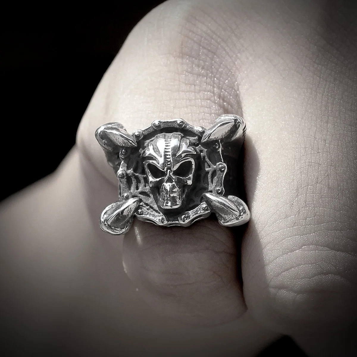 PENDRA Skull Dragon Claw Steel Ring