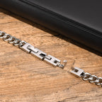 PENDRA Compass Circle Bracelet