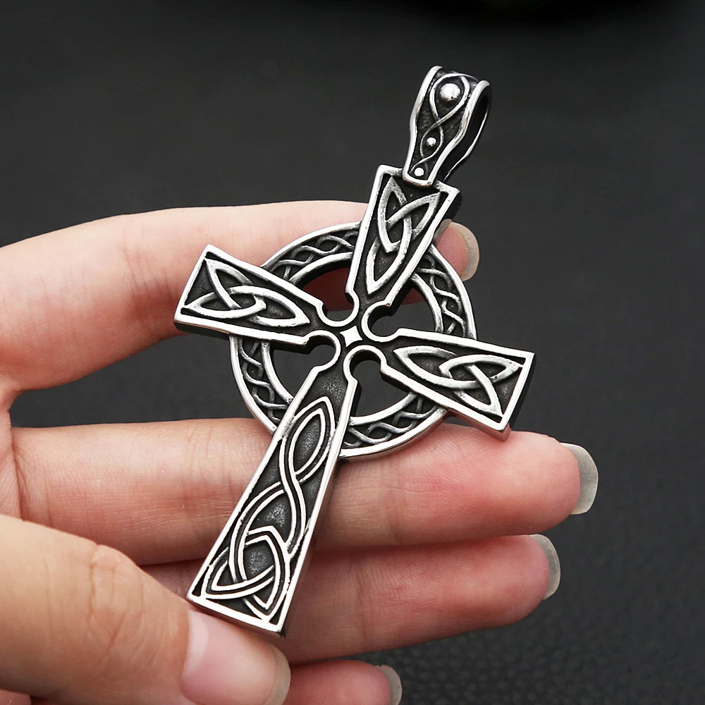 PENDRA Celticknot Nordic Celtic Knot Pendant