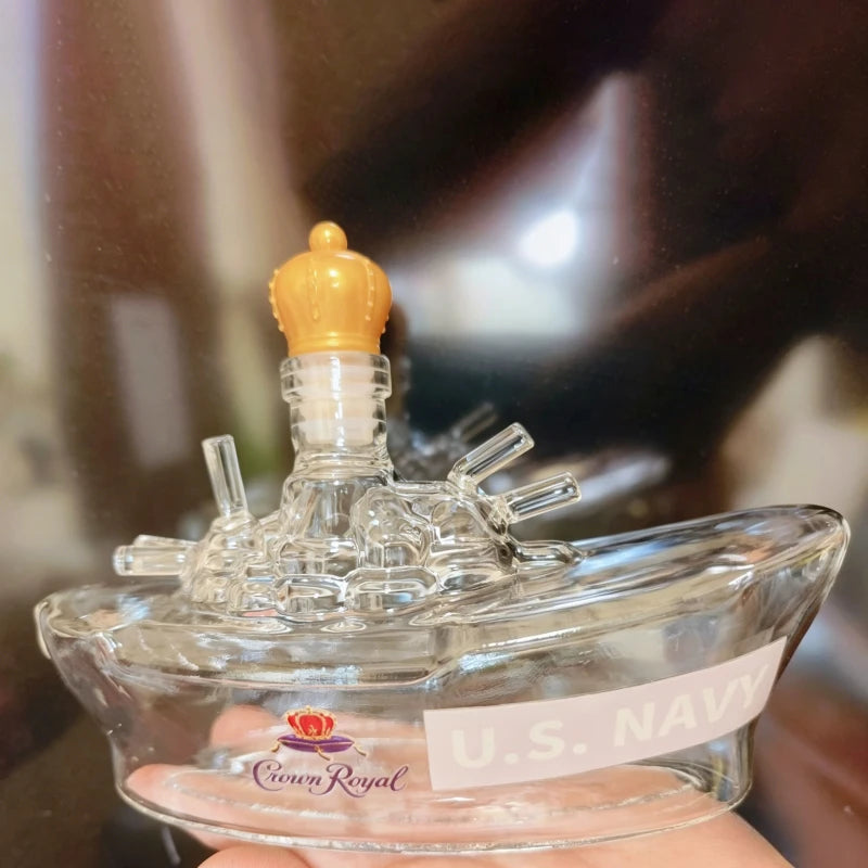 Novelty Warship Design Whiskey Decanter Crown Cap Clear Glass Liquor Bottle for Whiskey Bourbon Bar Display Decor Ornament