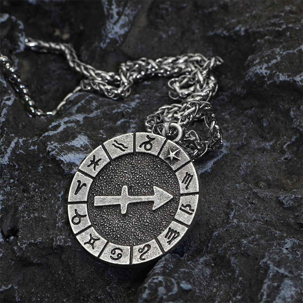 PENDRA Hip Norse Necklace