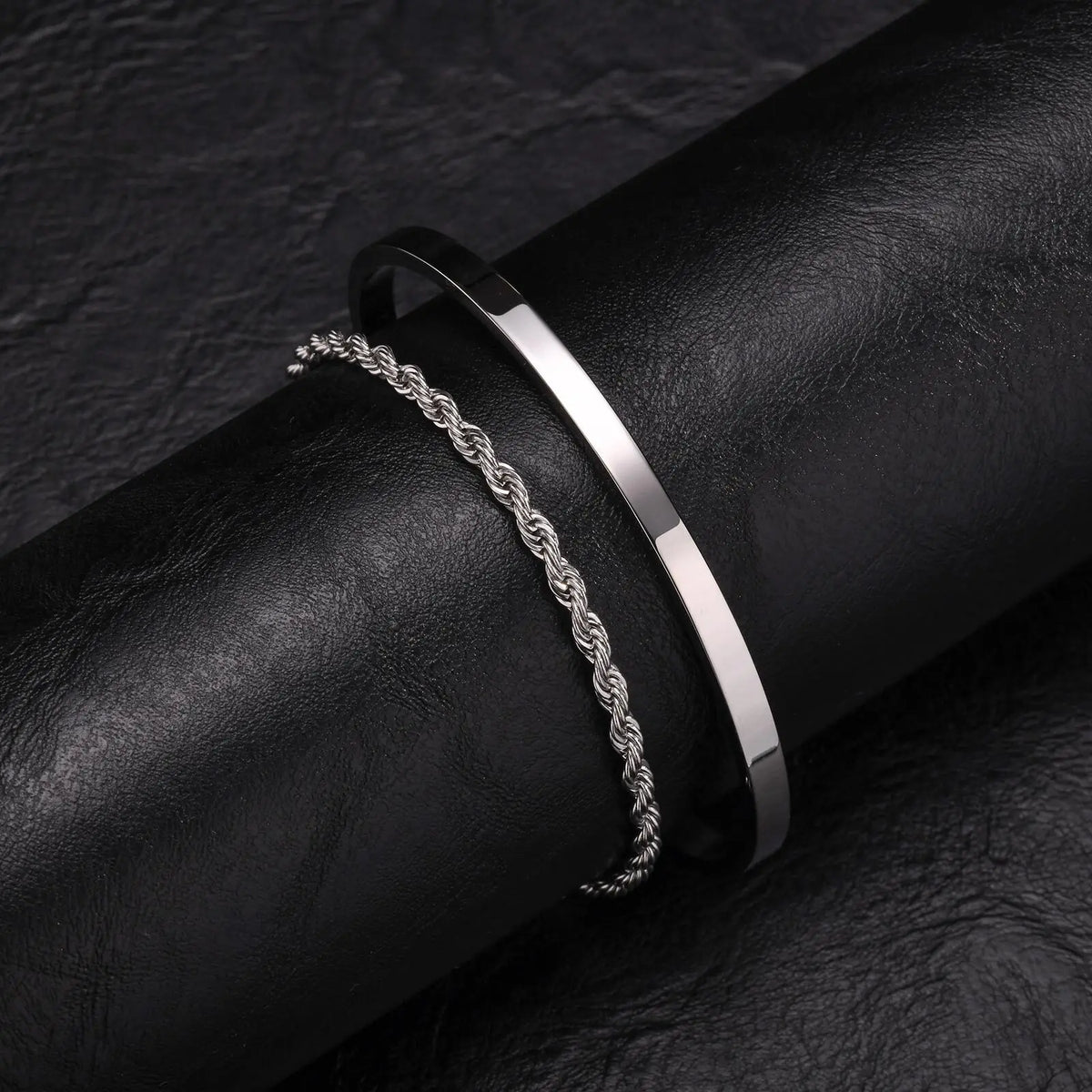 Waterproof Men's Layered Bracelets,2pcs Stainless Steel Twisted Chain Link Wristband,4MM Cuff Bangle Gift
