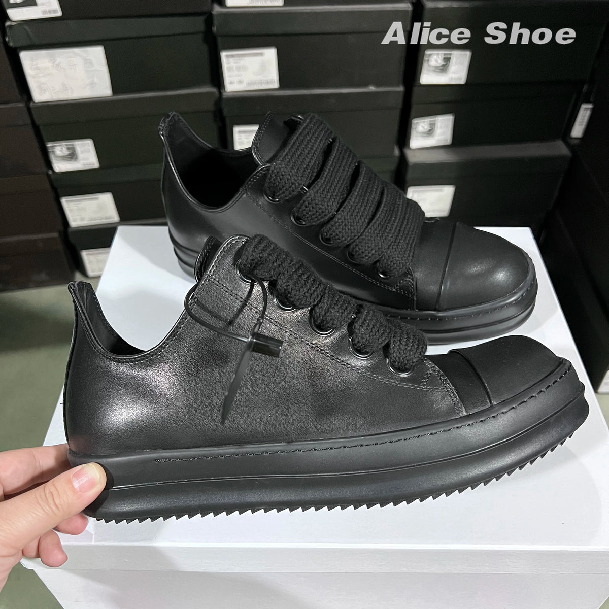 PENDRA Roman Black Leather Low-Top Jumbo-Lace Thick-Sole Platform Sneakers