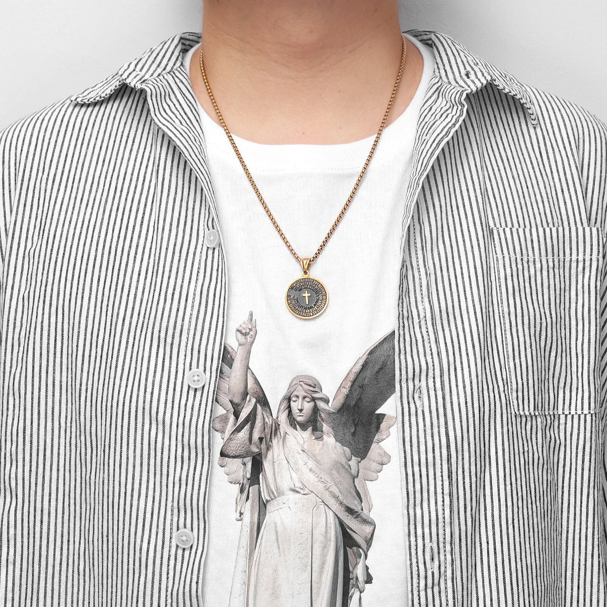 PENDRA Veyvion Cross Charm Necklace