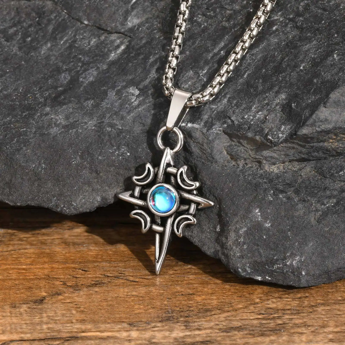 PENDRA Knot Viking Moonstone Pendant Necklace